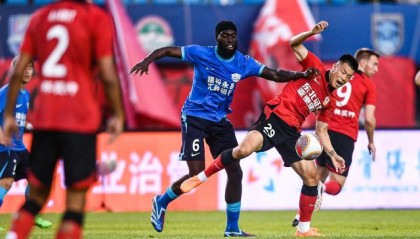 乐鱼体育-【中超】苏祖反戈破门无效谭龙绝杀 亚泰1比0沧州